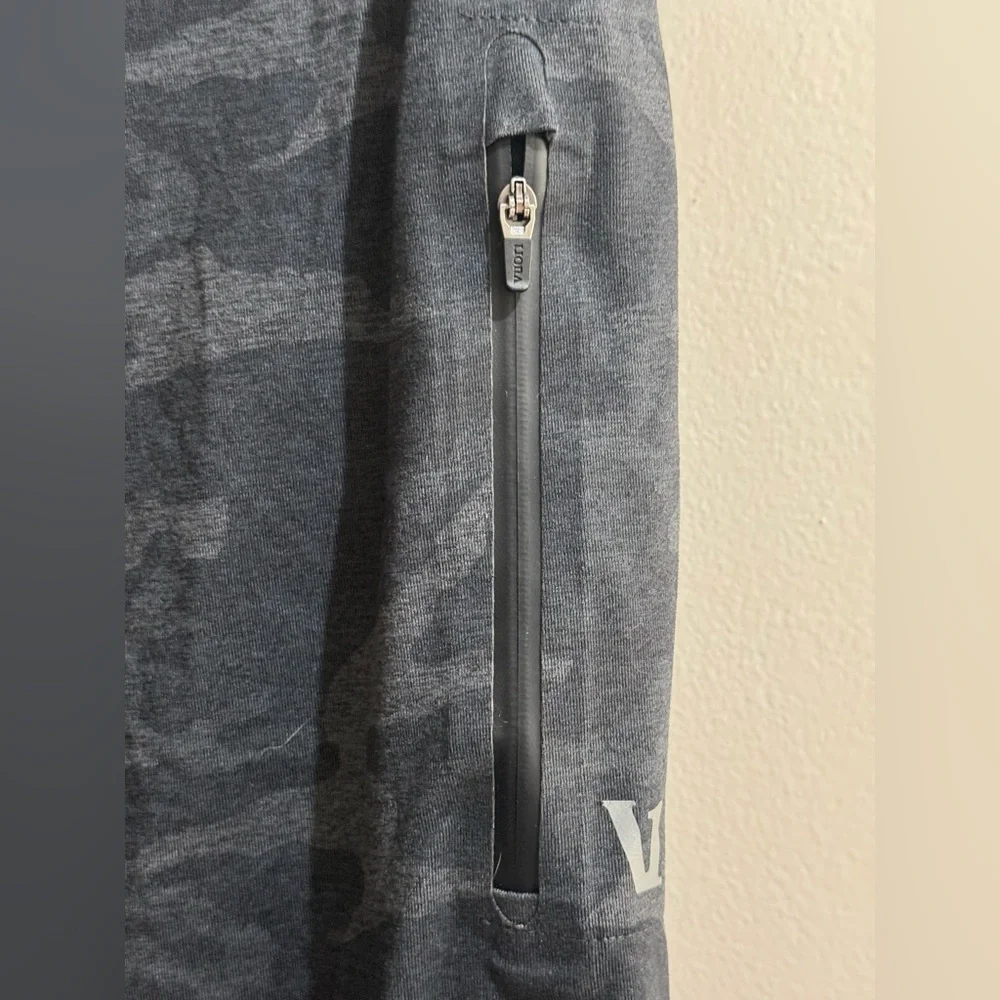 Vuori Men's Dark Camo Joggers